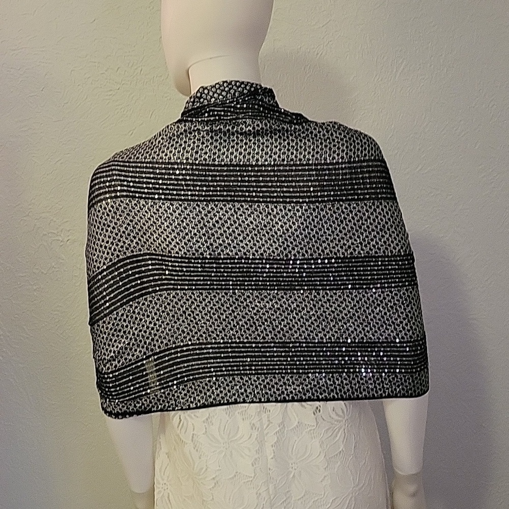 Vtg KENSIE Black Metallic Silver Disco Fringe Holiday Wrap Shawl - Picture 7 of 7